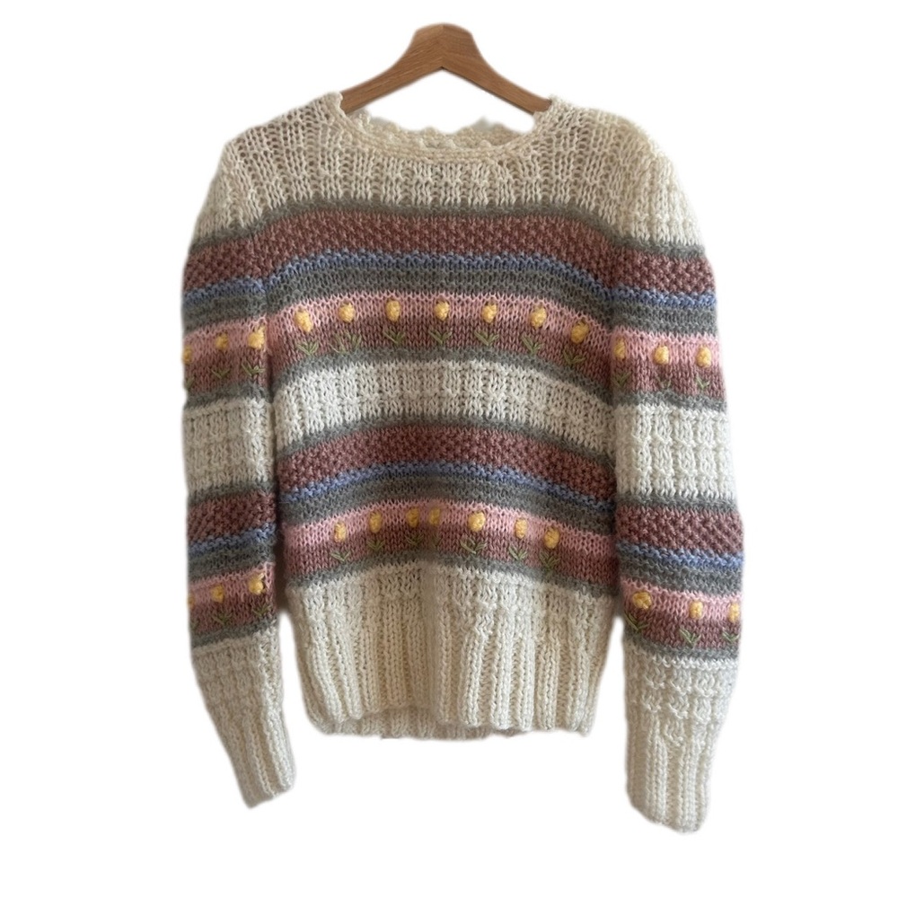 Vintage hand knitted striped cardigan with cute tulip flowers M